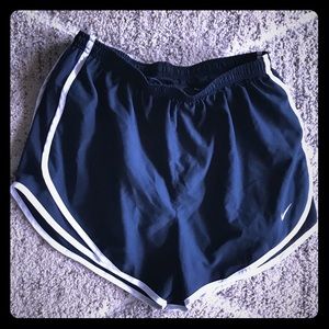 🏃‍♀️Nike Tempo Dri-Fit navy M